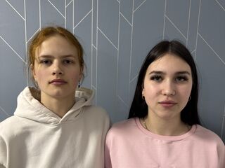 TaiteAndDaisy's Live sex cam Profile Image